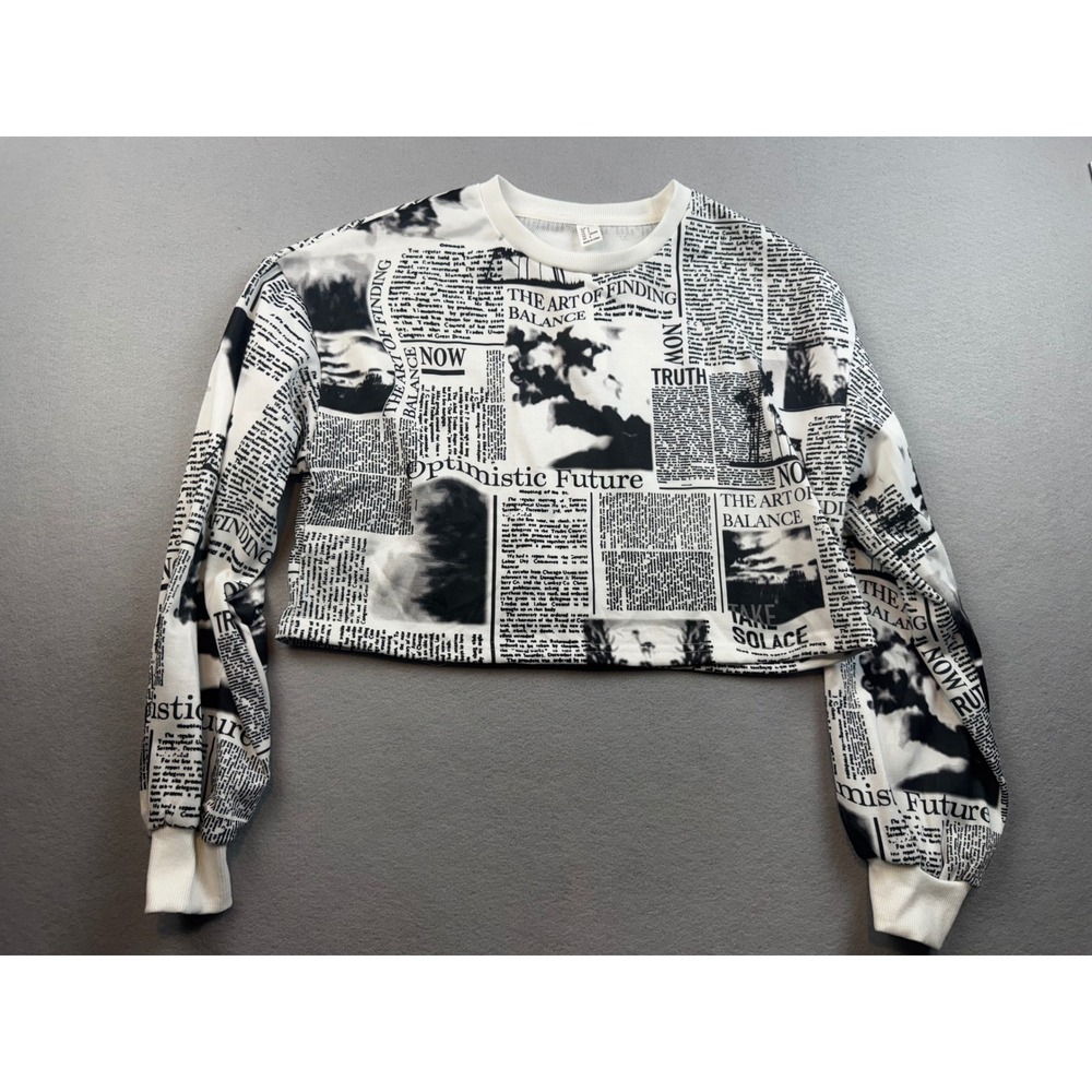 WDIRARA Newspaper Print Cropped Sweatshirt Women Small Black White Graphic Crew
